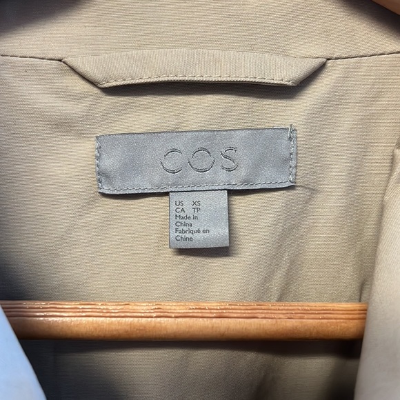 COS Bubble bottom trench coat - Picture 6 of 10